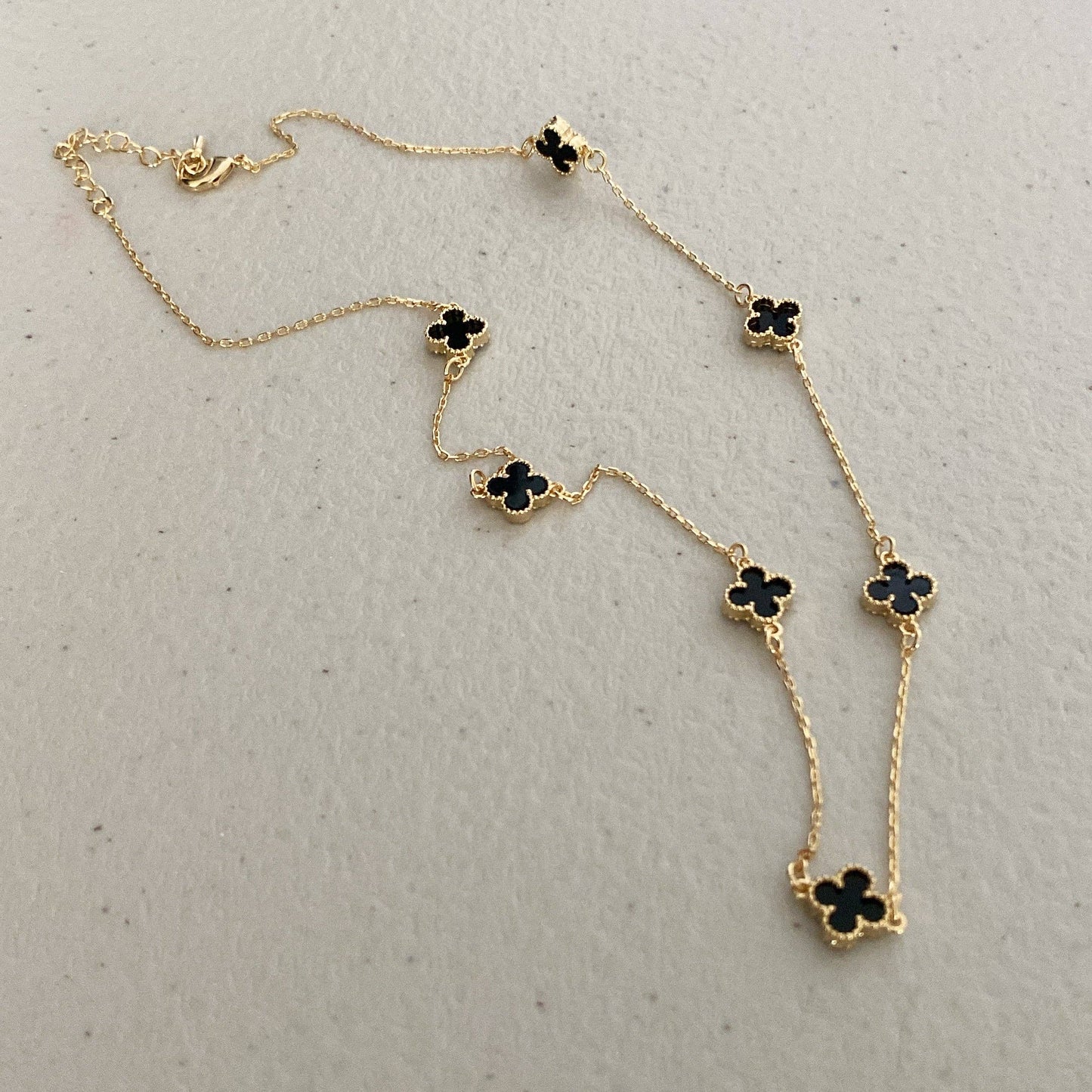 Collier Trèfle Noir