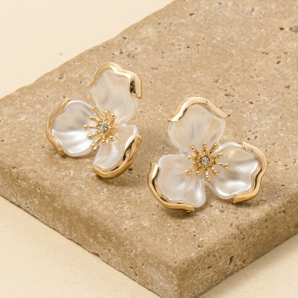 Metal Trim Flower Stud Earrings