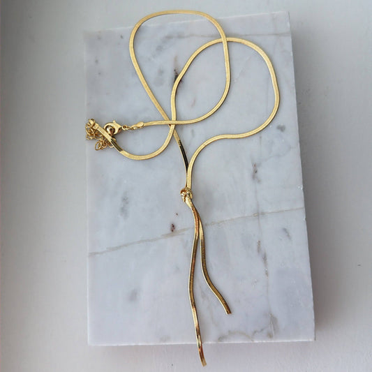 Collier Ligne Élancée
