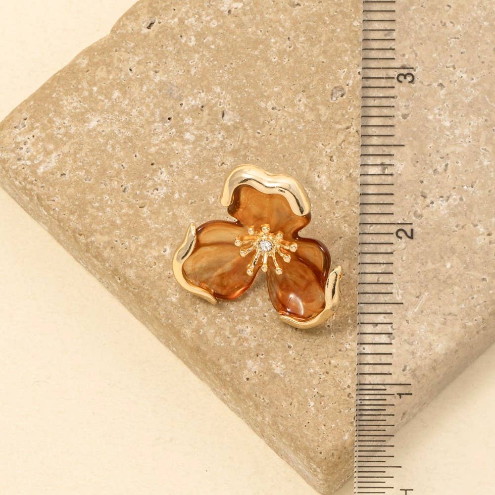 Metal Trim Flower Stud Earrings