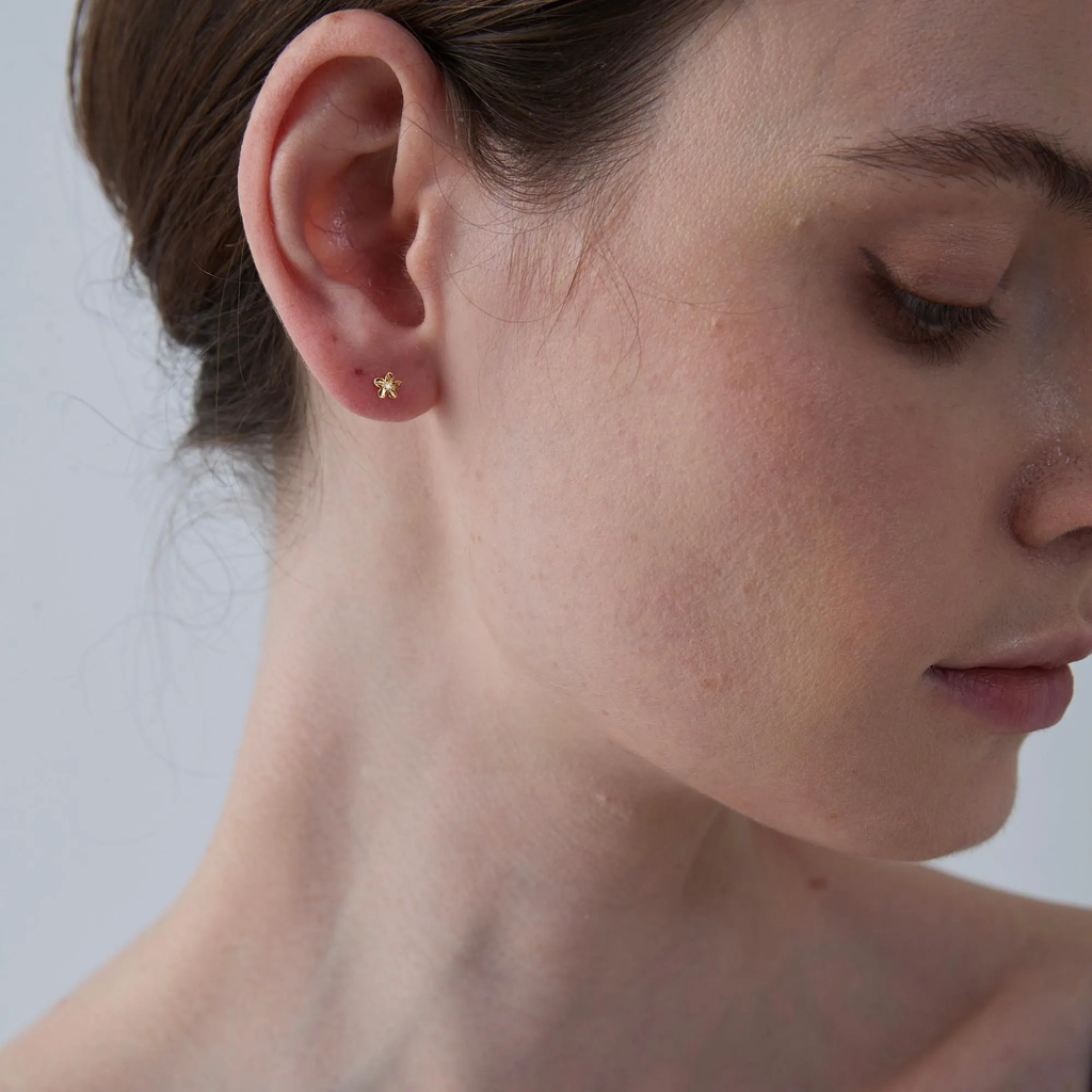 Lune Blanche · Tiny Golden Flower Stud Earrings