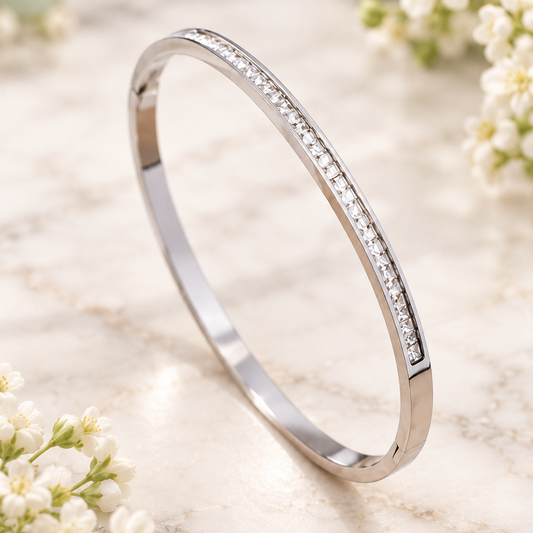 Éclat d’Argent Bangle