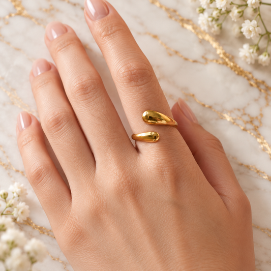 Golden Teardrop Ring