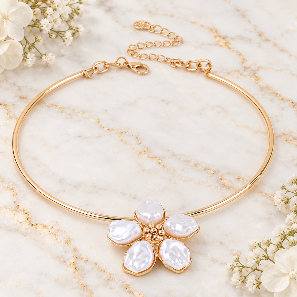 Fleur de Perle Necklace