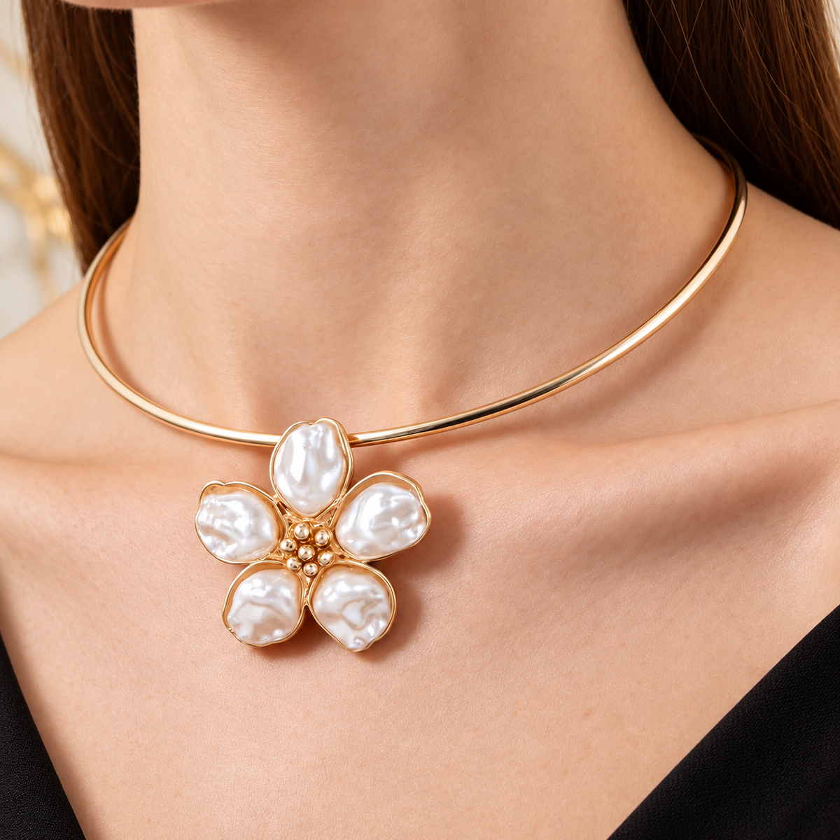 Fleur de Perle Necklace